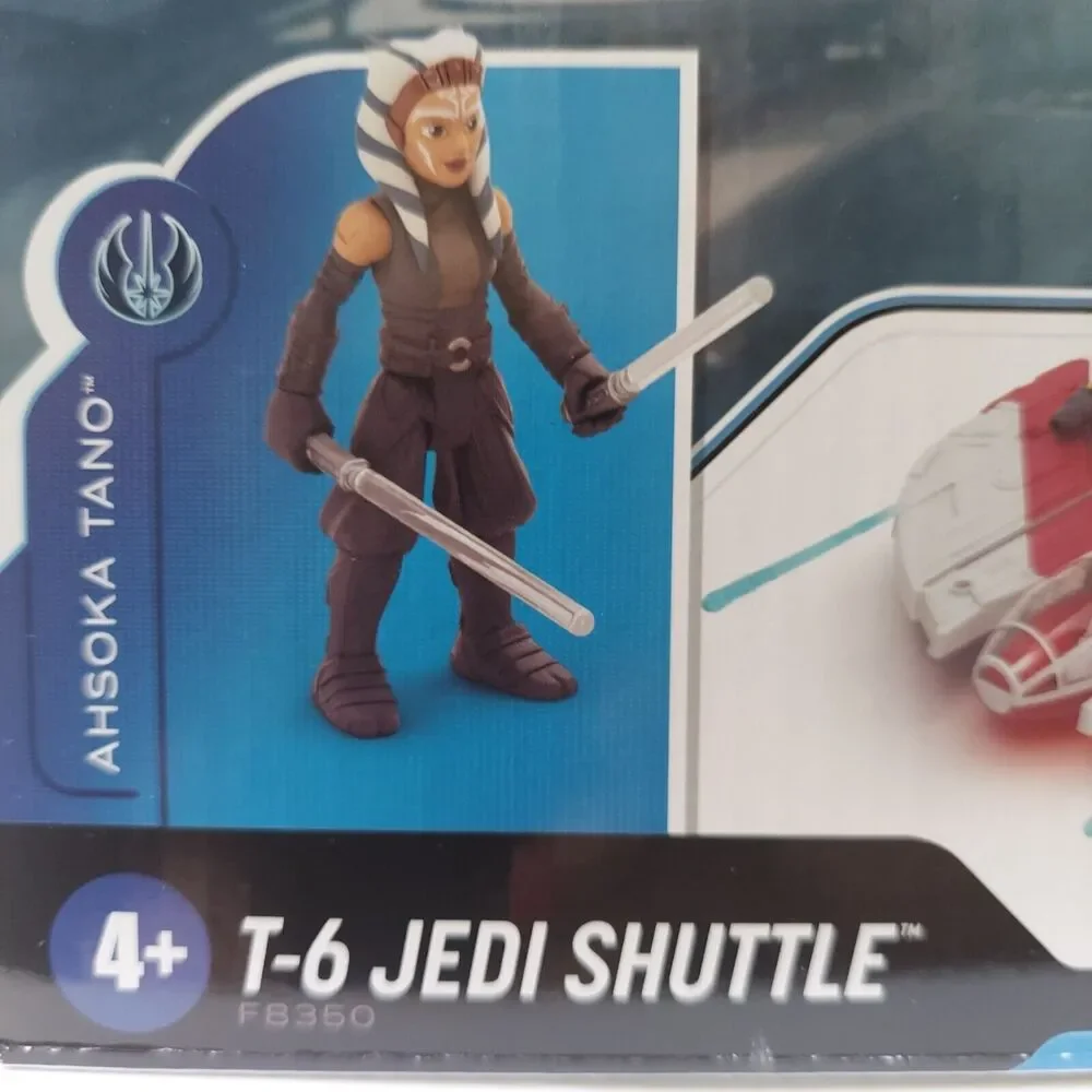 Lego Star Wars Building Set Ahsoka Tano Mini Fig + T-6 Jedi Shuttle